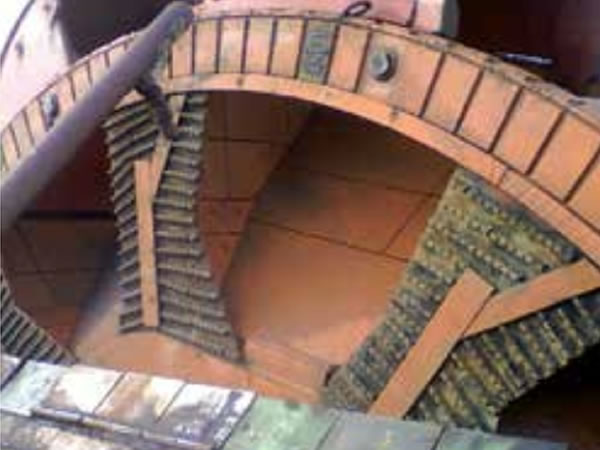Tromba de carregamento dos CNs